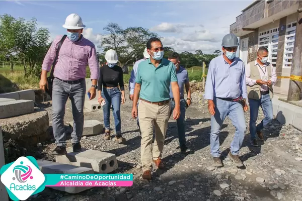 Alcalde Visitó Obras en el Barrio El Paraíso